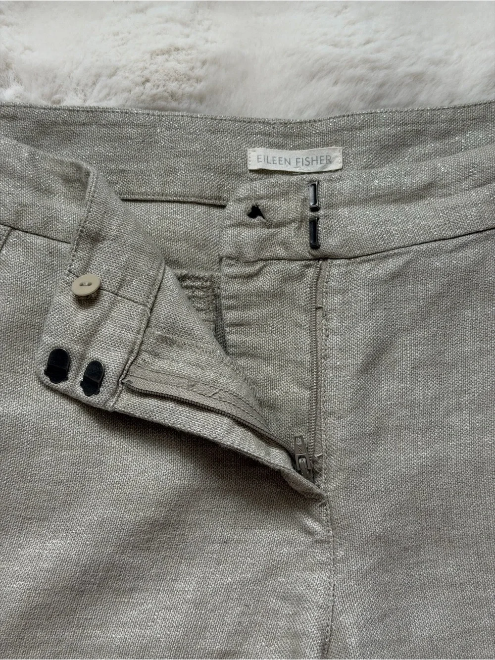 Eileen Fisher Neutral Beige Organic Linen Blend Shimmer Metallic Shorts ~ 8-10